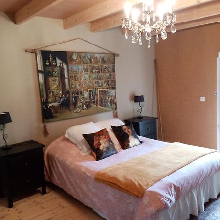 Chambre D'Hotes Acces Separe Et Possibilite Table D'Hotes Sur Reservation Apartment Ver  Luaran gambar